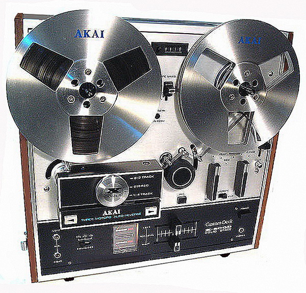 Akai X-200D